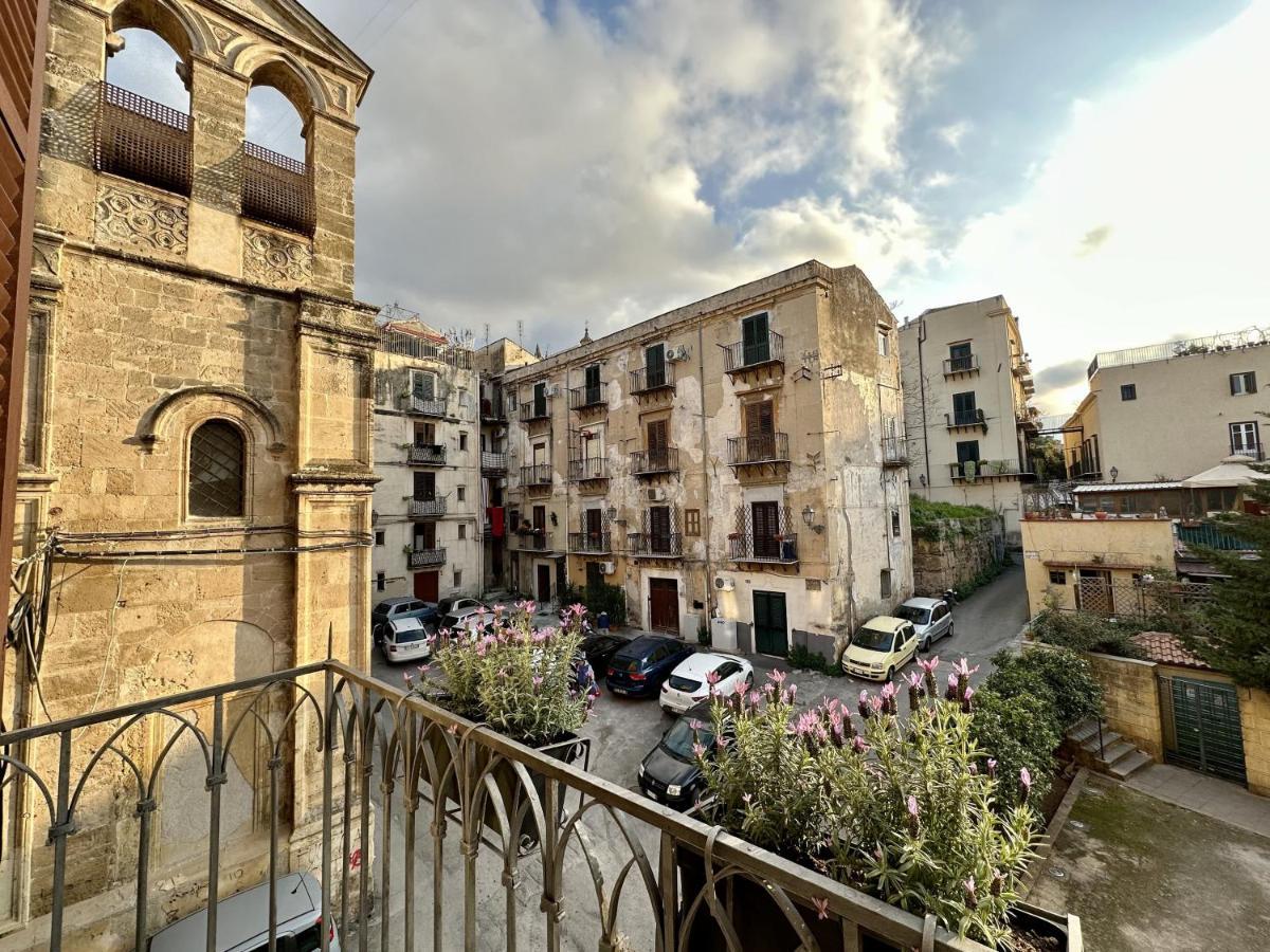 Casa Guilla_Alla Cattedrale Palermo Exterior foto